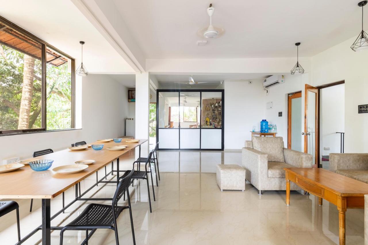 أنجونا Casa De Mor Room With Pool المظهر الخارجي الصورة